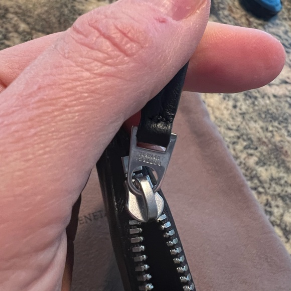 Bottega Veneta Interior Pouch from Tote Black with Silver Sipper - Picture 4 of 7